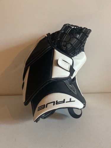 True L20.1 Goalie Glove