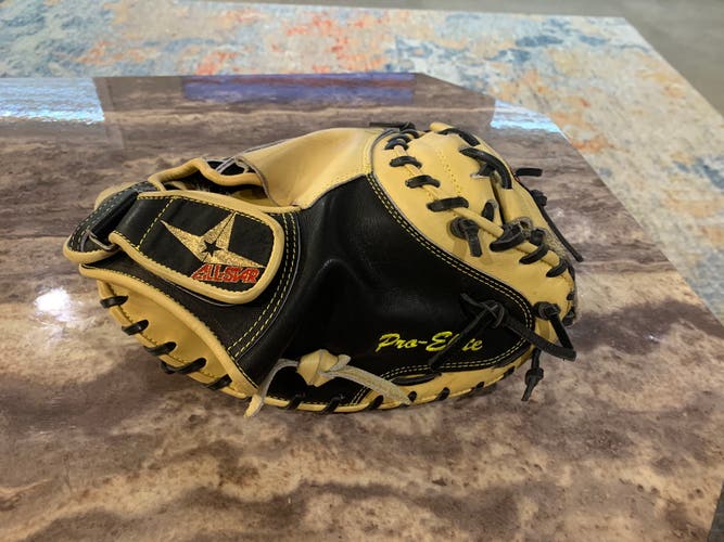 Used Right Hand Throw 33.5" Baseball Glove