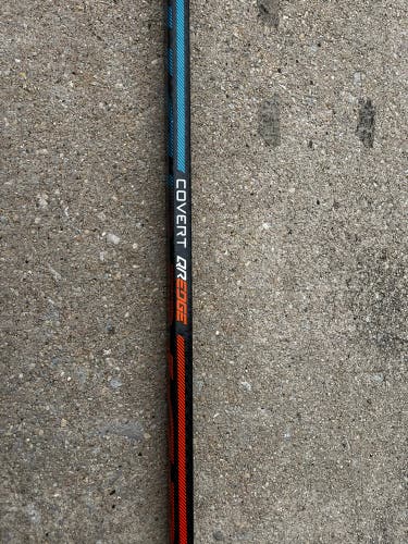 Intermediate Right Handed W88 Covert QR Edge Hockey Stick