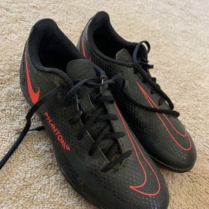 Black Youth Size 1.5Y Boys Girls Nike Phantom GT Elite Cleats