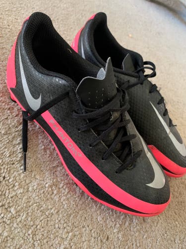 youth Size 1.5 Nike Phantom GT club FG Soccer Cleats black/Pink Blast ck8476-006