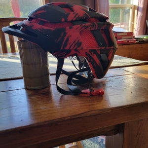 Used Men's Medium Smith Forefront Mountain Bike Helmet