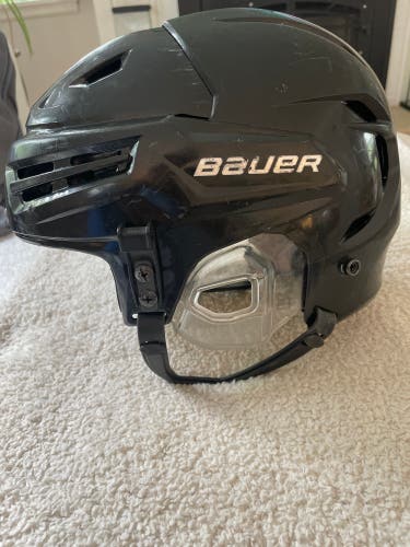 Used Small Bauer Re-Akt Helmet