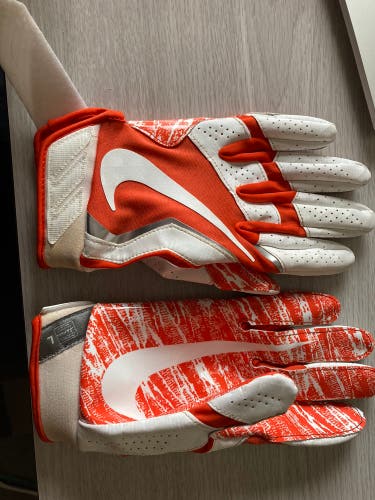 NIKE VAPOR JET FOOTBALL GLOVES ORANGE YOUTH LARGE