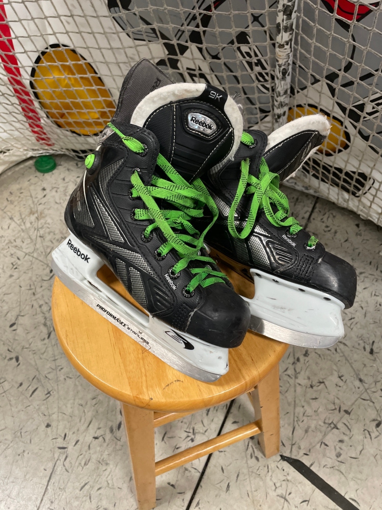 Used Reebok Size 3 9K Hockey Skates