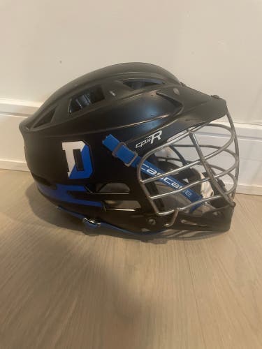Matte Black Darien Lacrosse Helmet