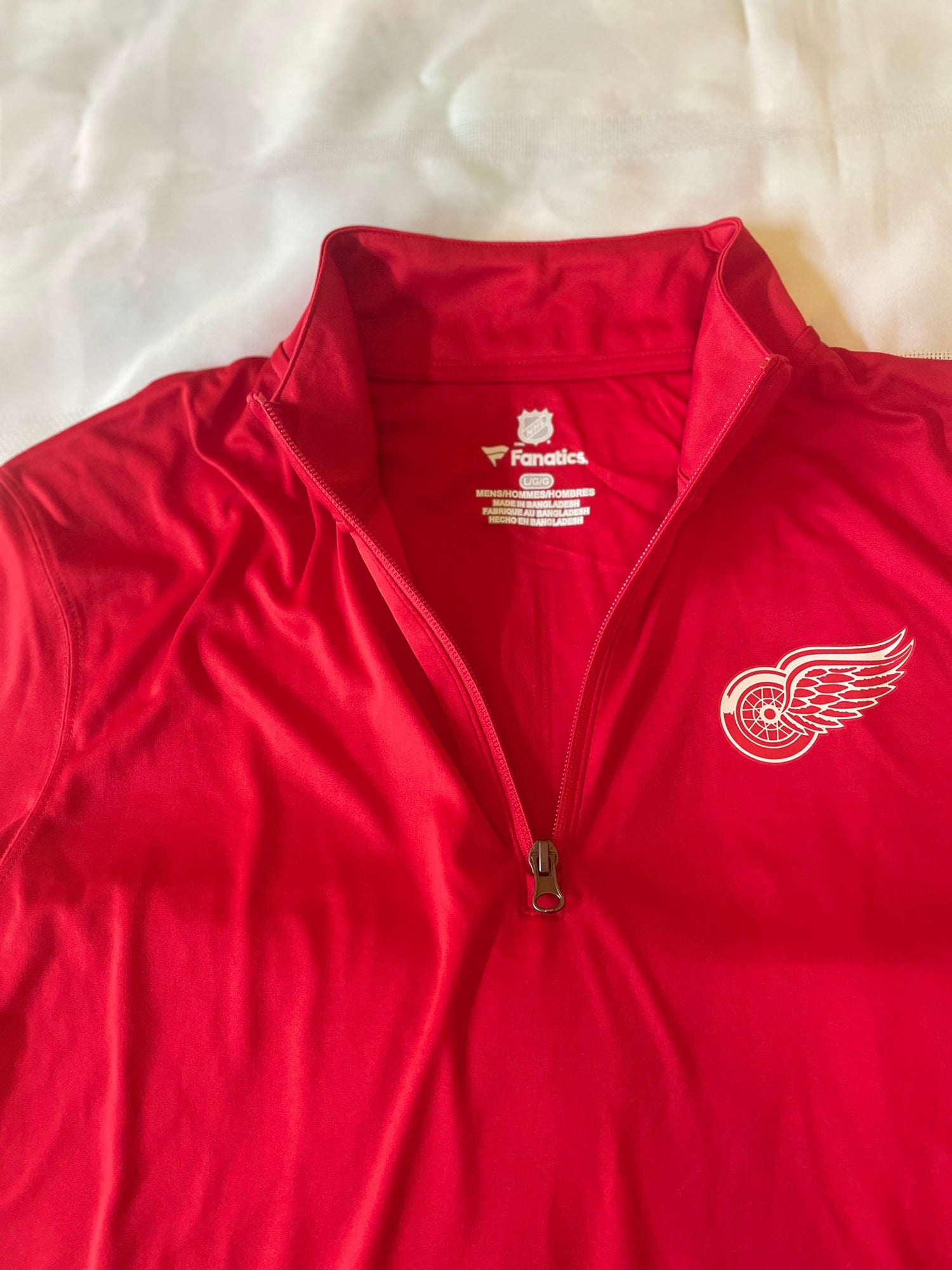 Fanatics NHL Detroit Red Wings Vintage Snow Wash Red Pullover Hoodie, Men's, Medium