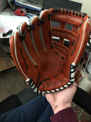 Left handed A2k Mitt Like New