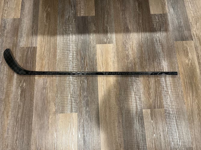 Intermediate Left Hand P92  Nexus 2N Pro Hockey Stick