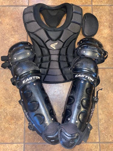 Easton Catcher's Set