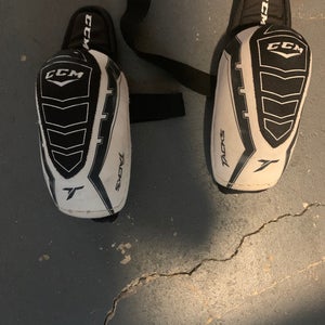 Used Small CCM  Tracks Elbow Pads