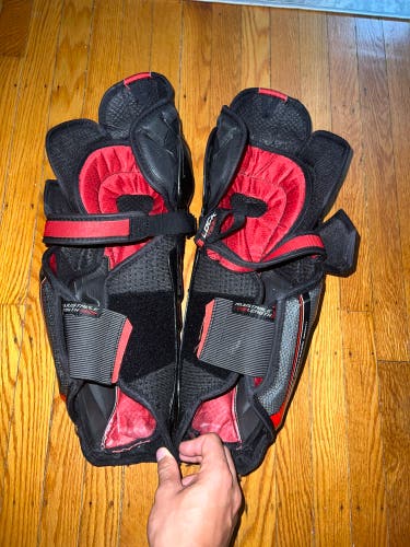 15” CCM JetSpeed FT1 Shin Pads