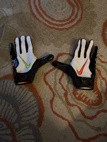 Large Nike Vapor Jet Gloves (not Used)
