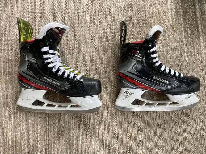 Senior Used Bauer Vapor X2.9 Hockey Skates Regular Width Size 7.5