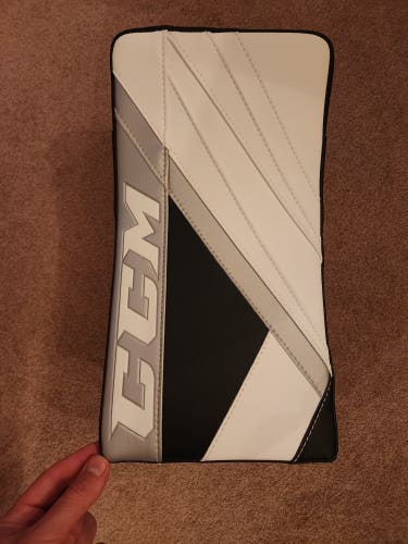Senior New Regular CCM EFlex 5.5 blocker