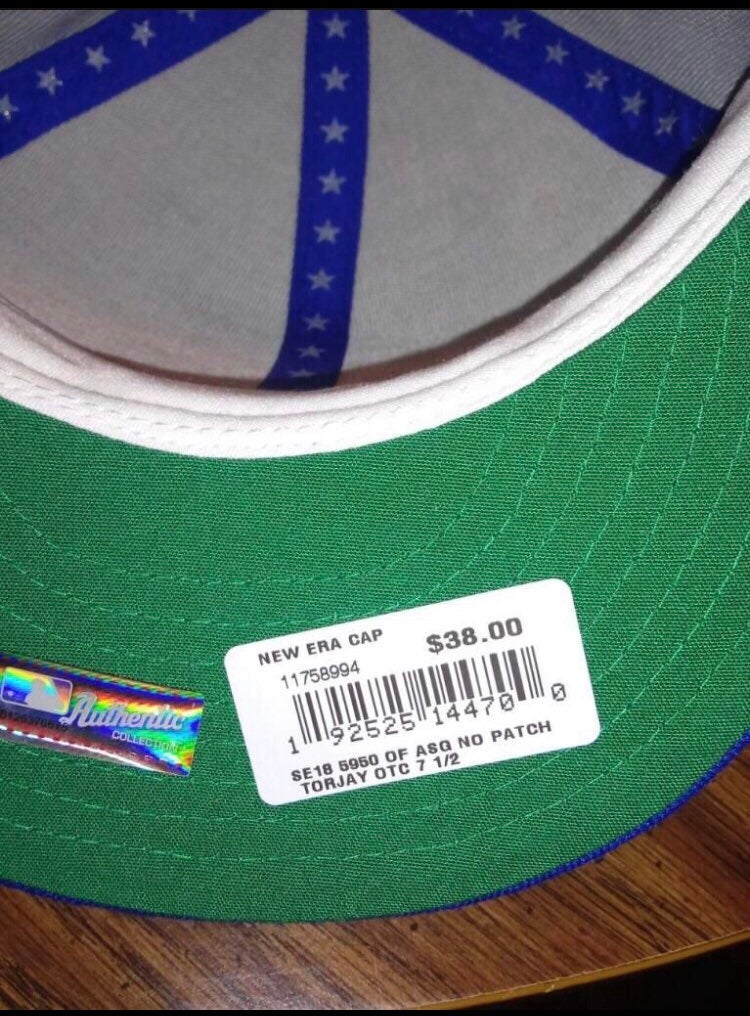 Exclusive New Era Fitted Toronto Blue Jays Sz 7 1/2 for Sale in Morgan  Hill, CA - OfferUp