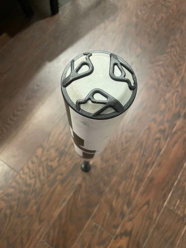 Used USSSA Certified DeMarini (-8) 23 oz 31" CF Zen Bat