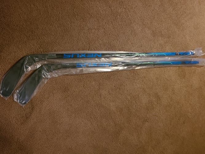 (2-Pack) New Senior Bauer Right Handed Nexus Geo Hockey Stick P92
