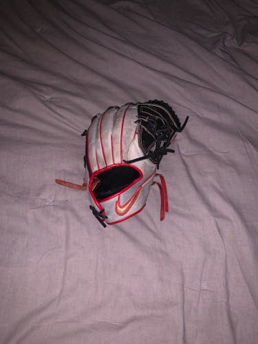12’ Nike Shaido Elite Pitching Glove