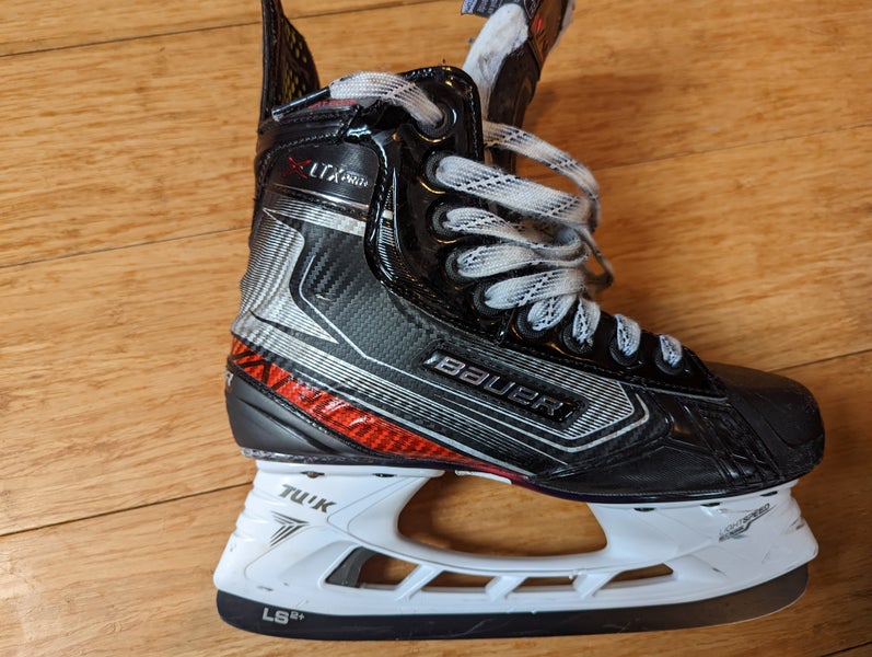 Junior Used Bauer Vapor XLTX Pro+ Hockey Skates Extra Wide Width Size 3.5