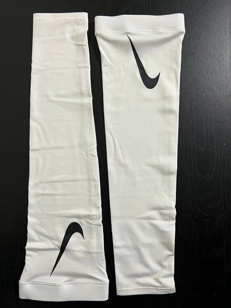 Nike Unisex Contact Support Elbow Sleeve Black/White Size OSFM (1