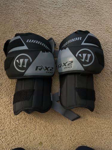 NEW Warrior RX2 Knee Pads / Guards Size SR