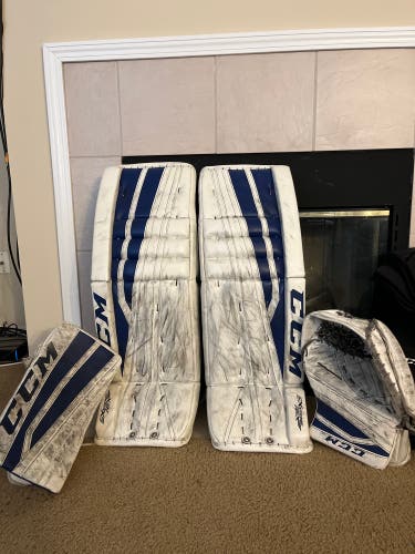Used CCM 34+1 Regular Extreme Flex 860 Goalie Full Set!