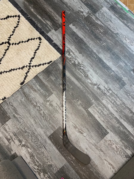 BRAND NEW Left Hand P92 Pro Stock Vapor FlyLite Hockey Stick
