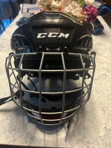 Ccm 50 D30 youth helmet