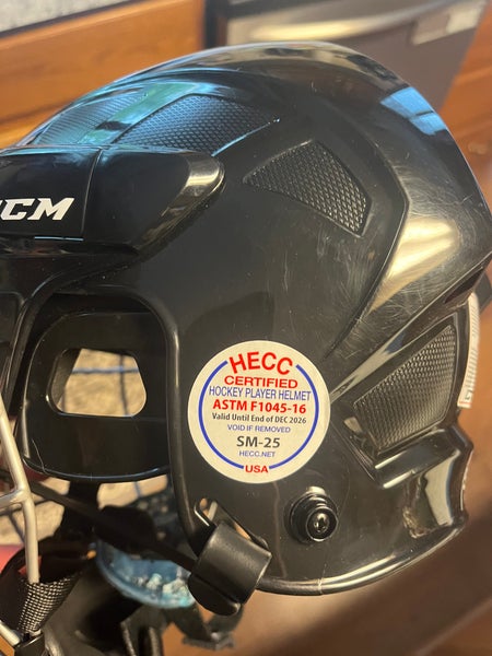 Ccm50 Mask Ccm 50 D30 youth helmet | SidelineSwap | Buy and Sell on SidelineSwap