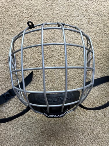 Medium Bauer Full Cage True Vision