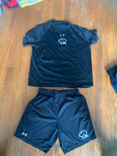Umbc Lacrosse Team Issued Large Shirt And Shorts