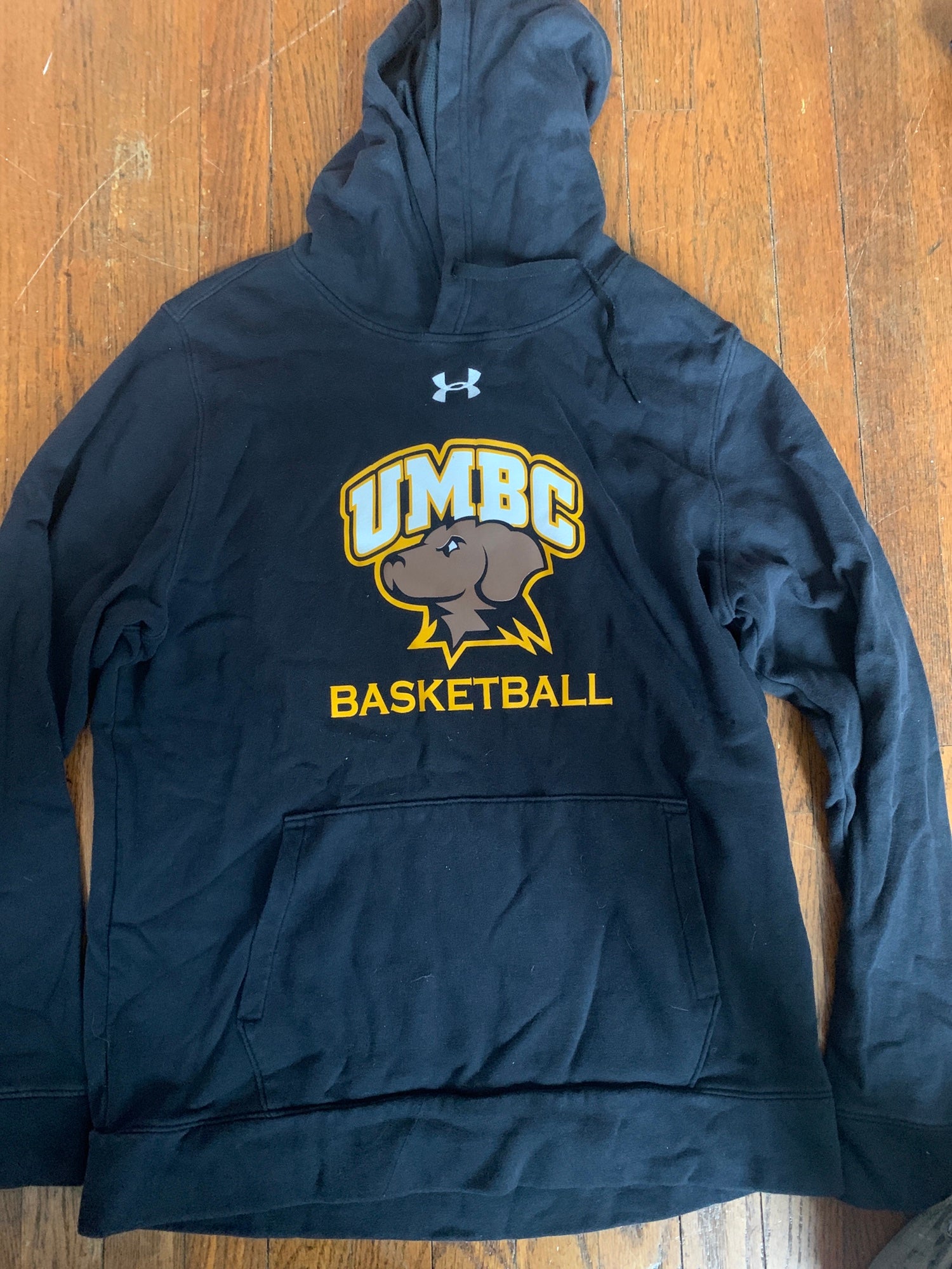 Umbc Basketball Team Issued Sweatshirt | SidelineSwap