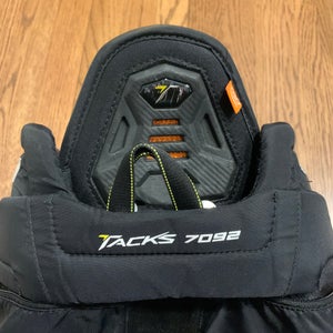 Junior Medium CCM Tacks 7092 Hockey Pants