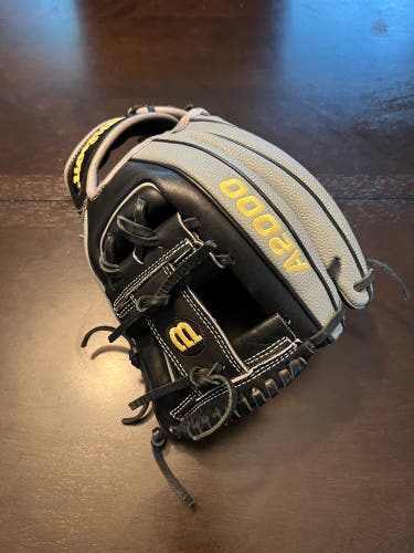 Wilson A2000 SuperSkin 11.5 Infield Baseball Glove