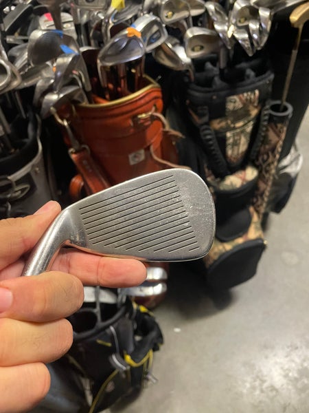 Woman’s iron 7 Adams Idea