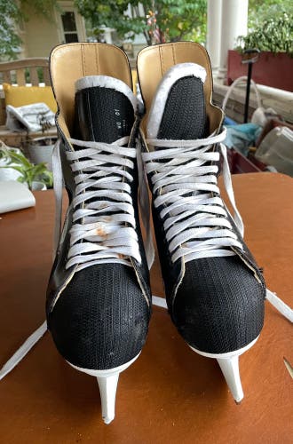 Bauer Charger Hockey Skates