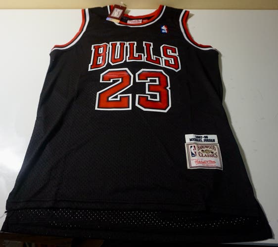 CHICAGO BLACK BASKETBALL JERSEY Adult Men's New Size MEDIUM Jersey JORDAN #23