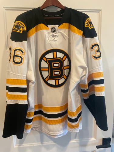 Game worn Boston Bruins Jersey Size 56 Reebok