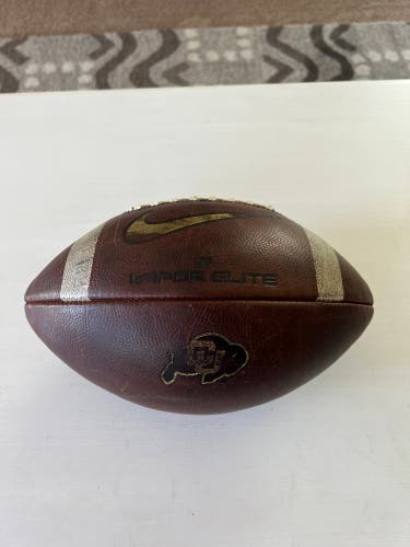 The University of Colorado Buffaloes Nike Vapor Elite NCAA Game Football