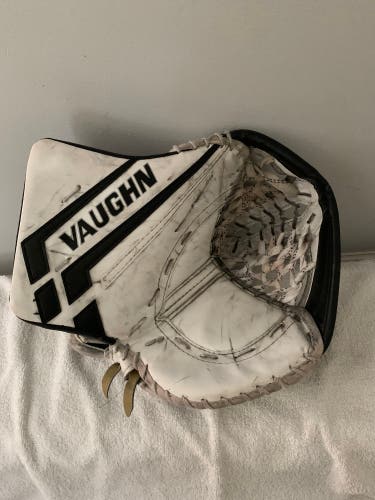 Vaughn VE8 Jr Glove