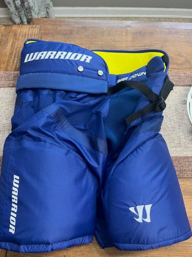 Senior Used Medium Warrior Bar Down Hockey Pants