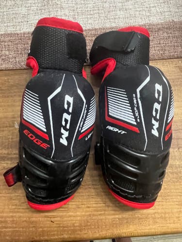 Used Medium CCM Jetspeed Edge Elbow Pads
