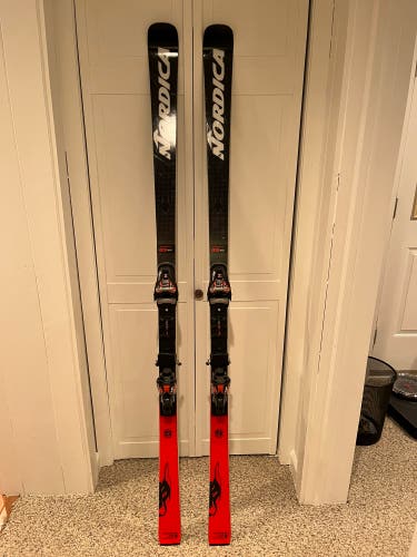 Nordica Dobermann GS WC Skis