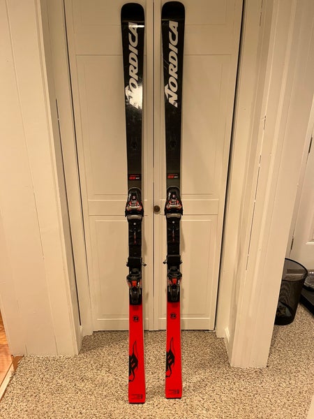 2022 Nordica Dobermann GS Skis