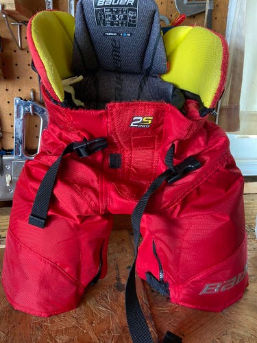 Junior Small Bauer Supreme 2s Pro Hockey Pants
