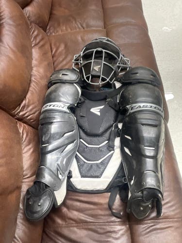 Easton Pro X Black Catchers Gear