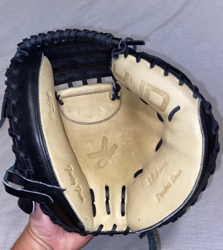 44 Catchers Mitt