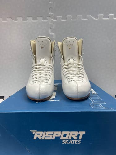 New Risport RF1 26.0 AA Figure Skates