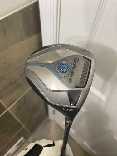 TaylorMade JetSpeed Driver 10.5* Regular Flex  Right Handed